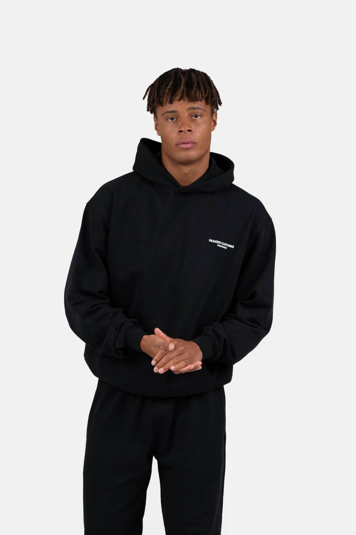 UNMARKED Hoodie Sort | Skagen-clothing.dk